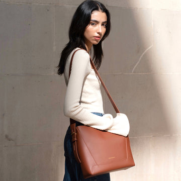 Oli - Apple Leather Midi Shoulder Cross-body Bag Brown