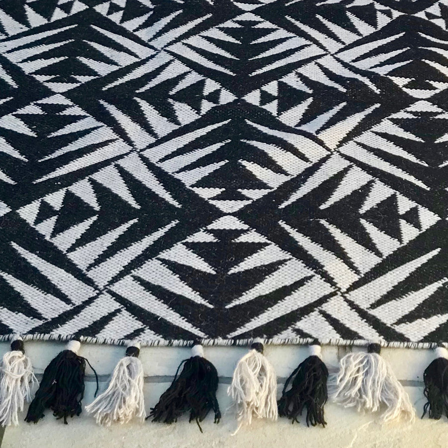 Arrow - Flat Weave Rug