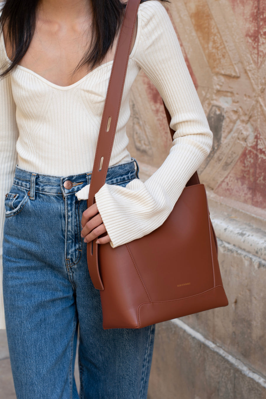 Oli - Apple Leather Midi Shoulder Cross-body Bag Brown