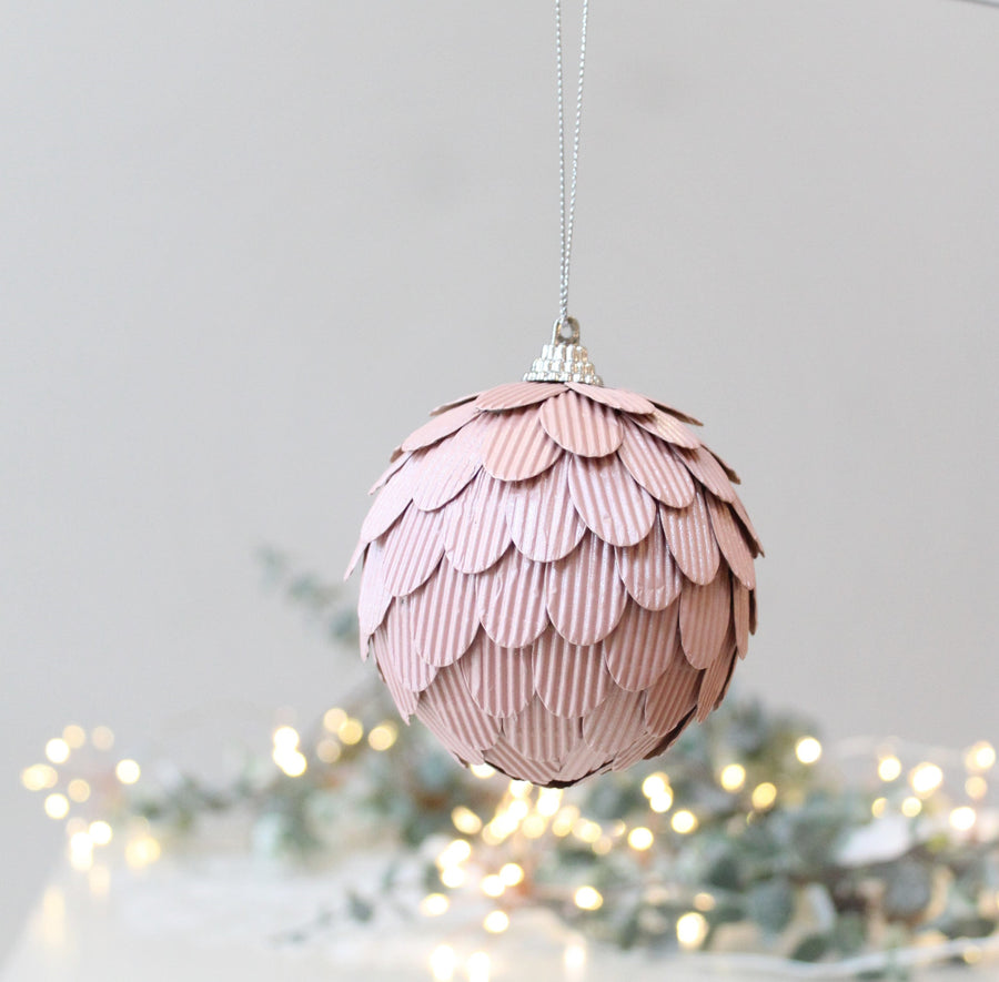 Scalloped Paper Christmas Tree Decoration