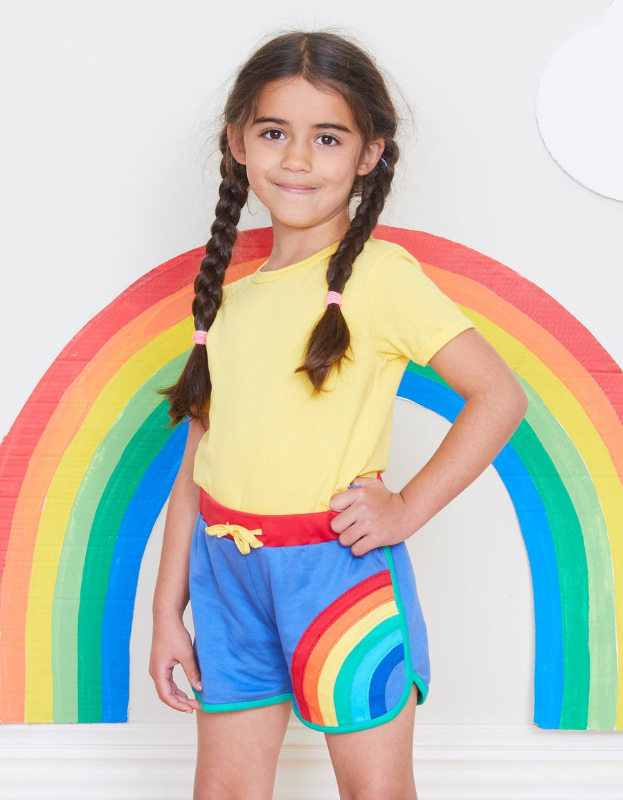 Jogging Shorts aus Bio Baumwolle mit Regenbogen Applikation