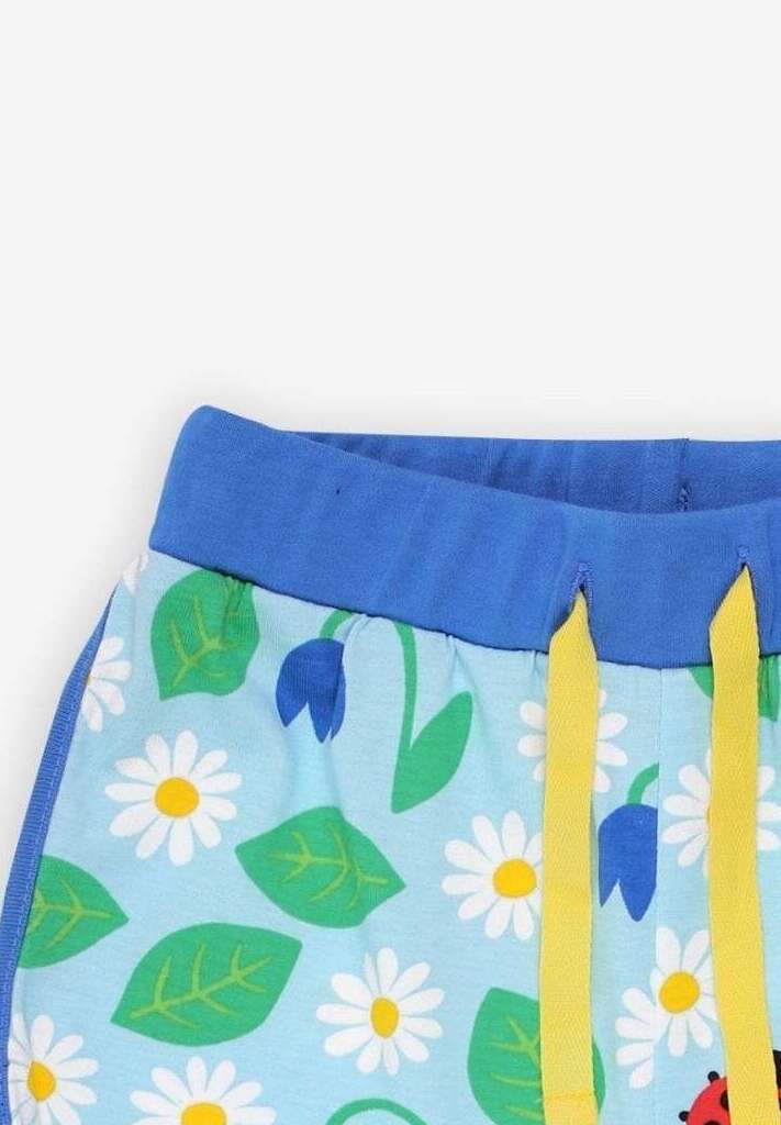 Jogging Shorts aus Bio Baumwolle mit Marienkäfer Print